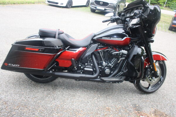 Harley-Davidson Touring FLHXSE CVO STREET GLIDE 114