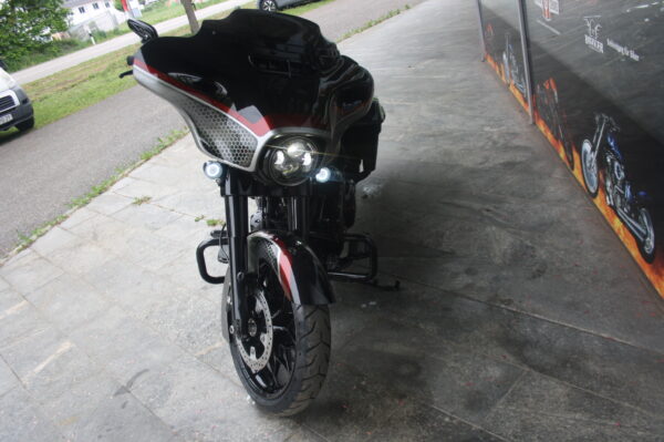 Harley-Davidson Touring FLHXSE CVO STREET GLIDE 114 – Bild 11