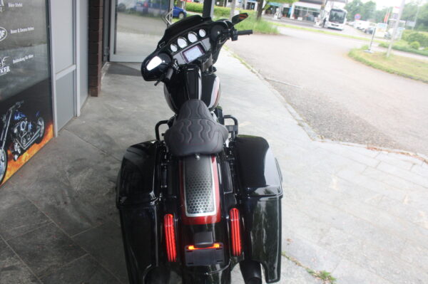 HARLEY-DAVIDSON Street Glide FLHXS 114 – Bild 7