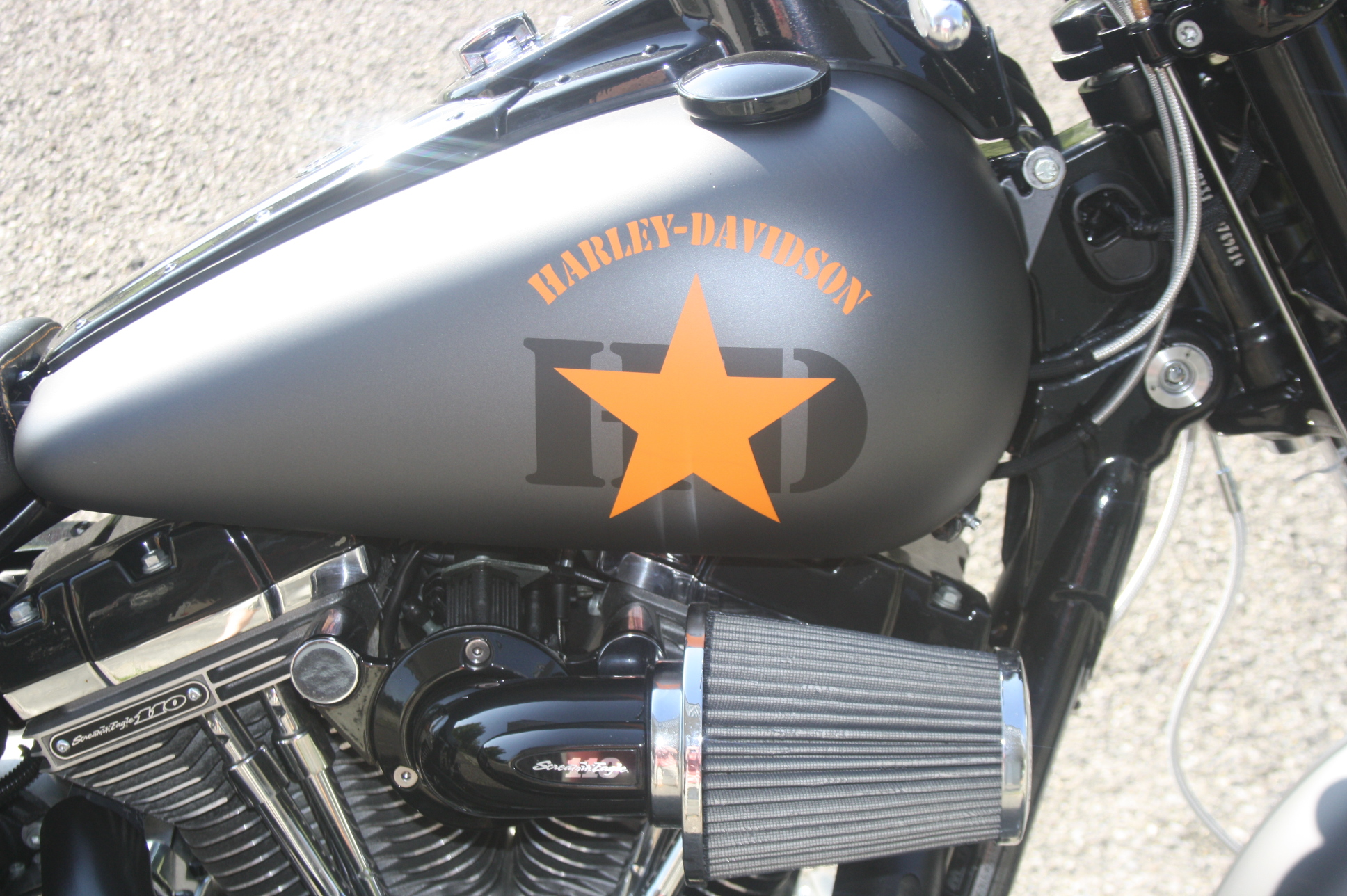 Harley-Davidson Fat Bob 110 CVO Custom – Bild 5