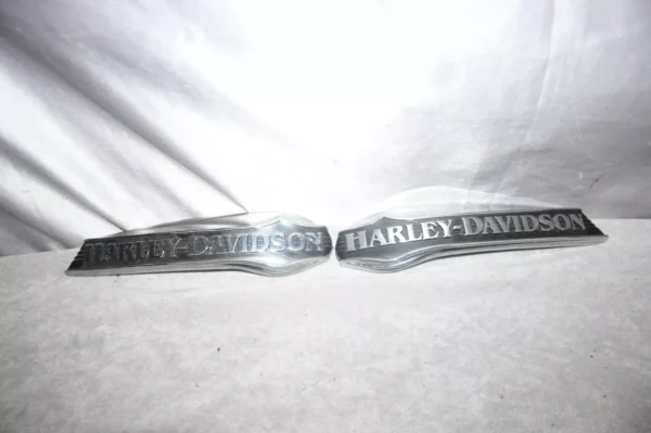 Harley Davidson Tank Emblem links + rechts 14100073 & 14100074 #856