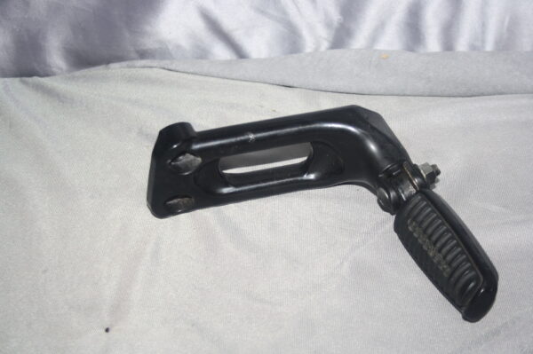 Harley Davidson ® V Rod Fußrastenhalter hinten links # 131