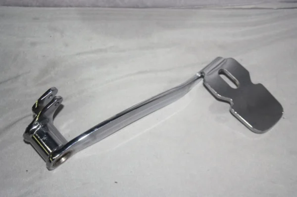 Harley Davidson Touring Bremspedal Fußbremshebel 42407-08 # 165