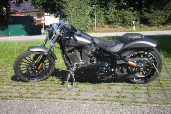 Harley Dvidson Softail Breakout  Turbinenräder – Bild 2