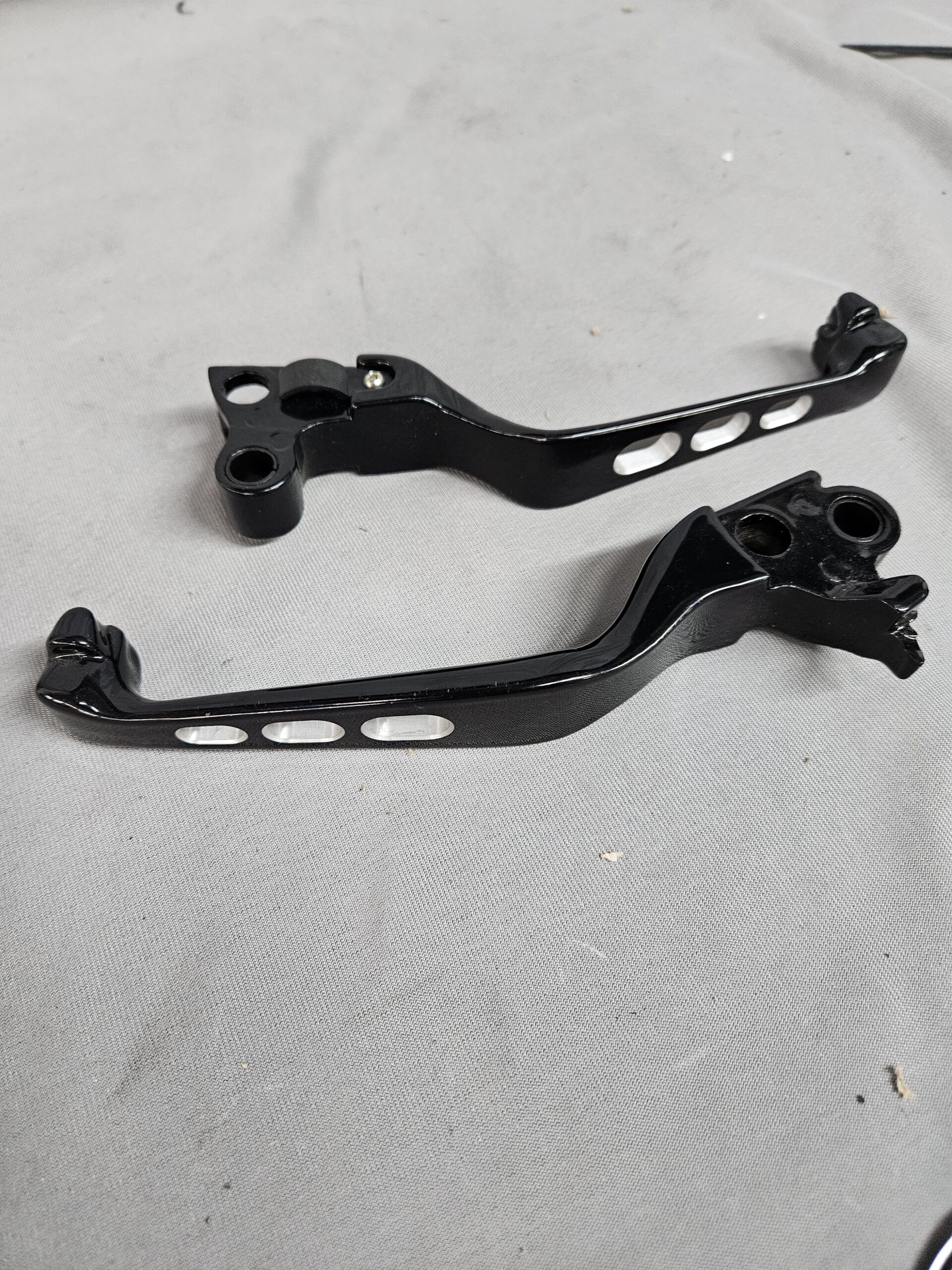 Skull Kupplungs und Bremshebel für HARLEY- # 250