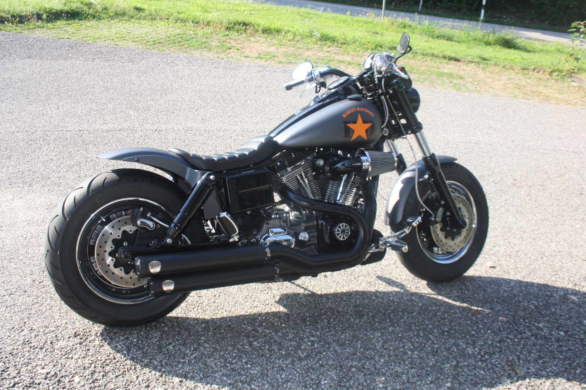 Harley-Davidson Fat Bob 110 CVO Custom – Bild 2