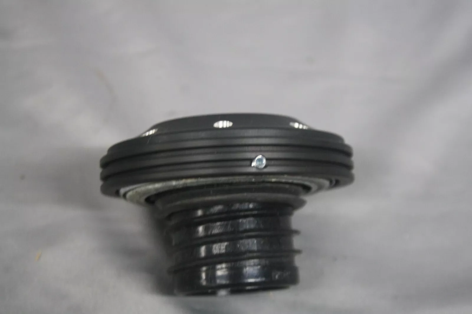 CNC Tankdeckel Cover für Harley Dyna Fat Bob, Street Bob, Wide Glide EVO + TC – Bild 3