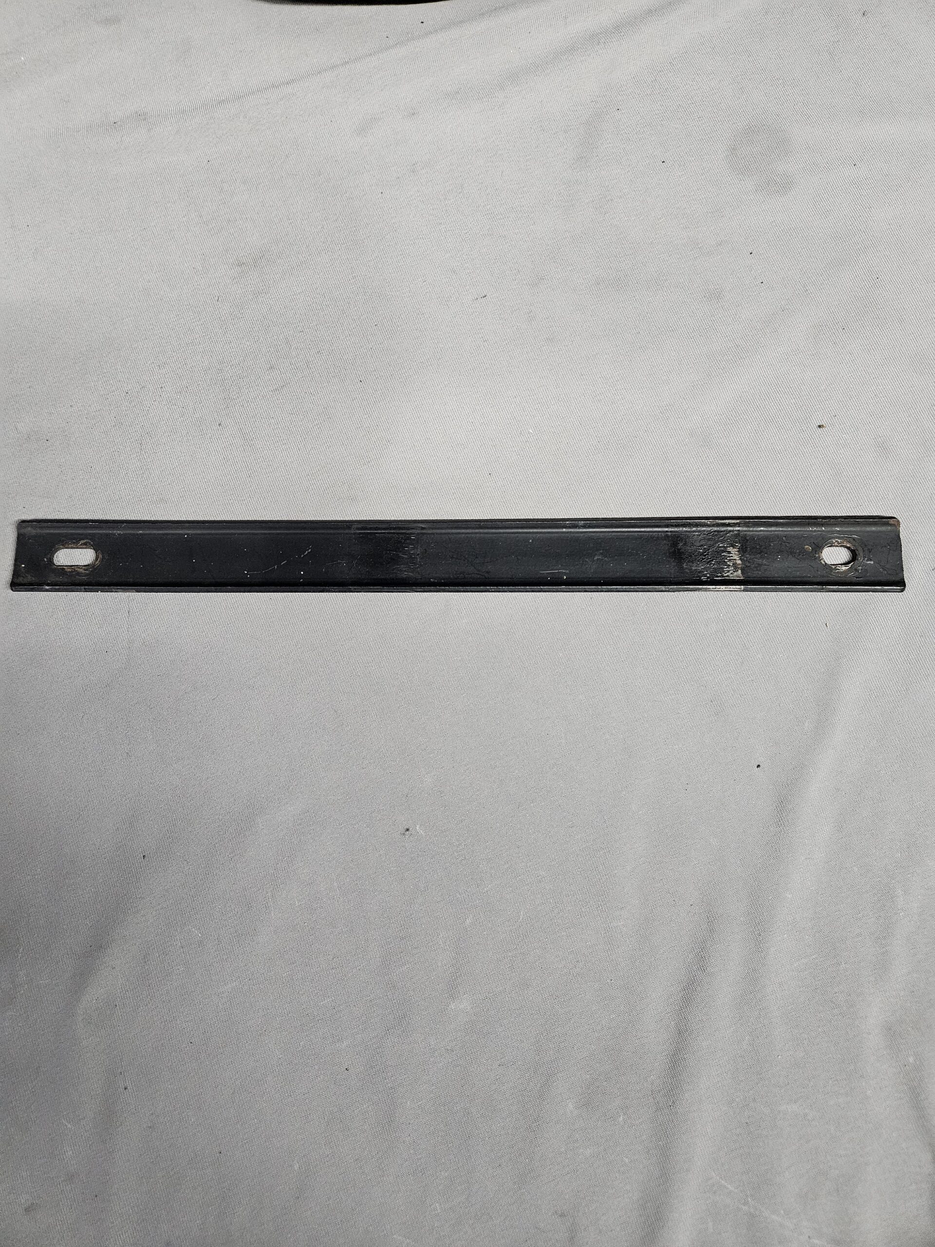 HARLEY DAVIDSON AUSPUFF HALTER V ROD SUPPORT BAR 65106-01 2003-2011