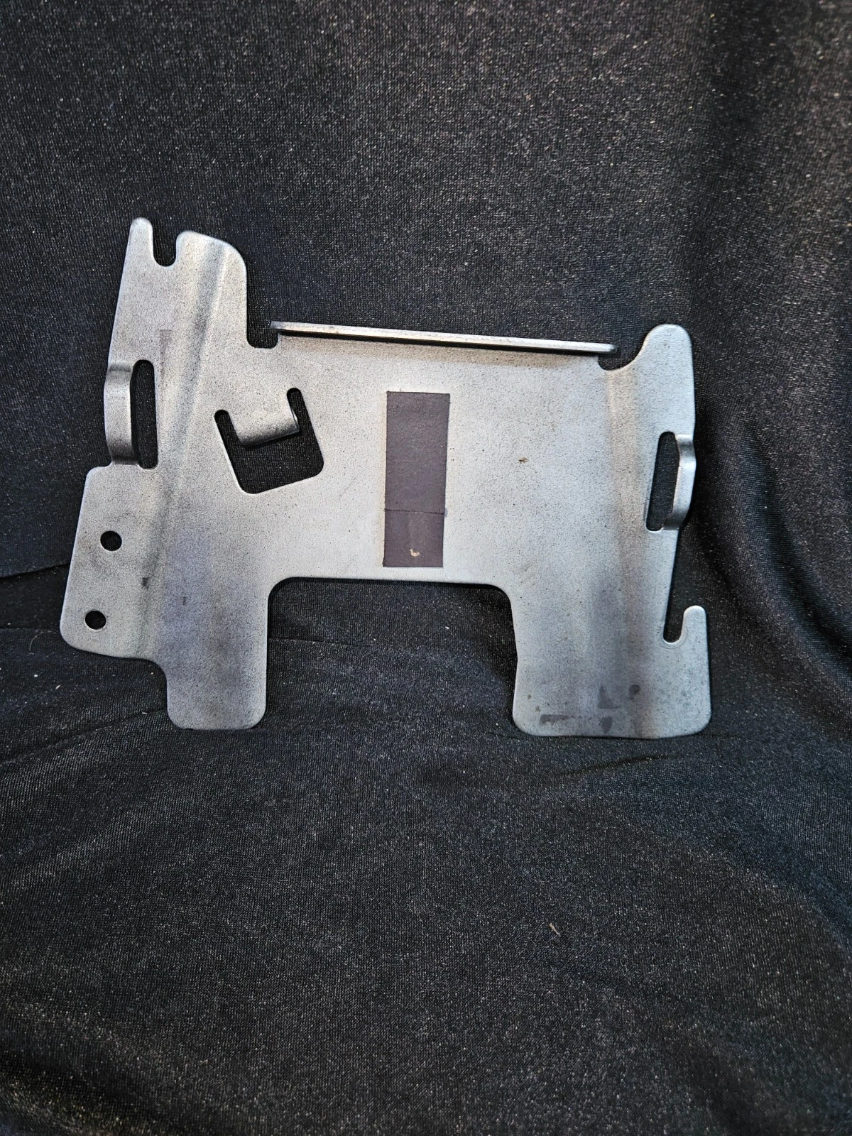 Harley Night Rod V Rod Batteriehalteplatte 70393-07 ab 2007 # 111 – Bild 2