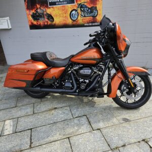 Harley-Davidson Touring Street Glide Spezial 114 inch Kess Tech
